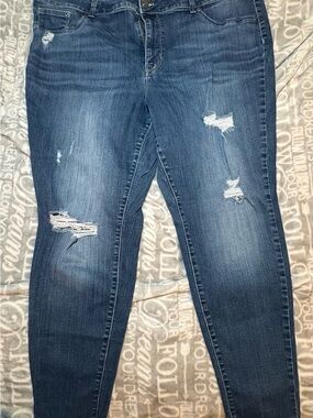 Maurices Women's Blue Distressed Skinny Jeans